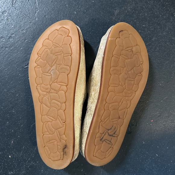 Kork-Ease Tutsi slide sandal in gold - size 7 - Picture 3 of 5